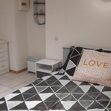 Tres Belle Appartement F1 Bis Перпинян Екстериор снимка